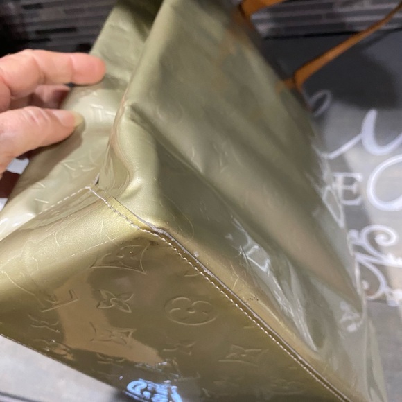 Louis Vuitton Green Vernis Monogram Tote - Picture 11 of 16